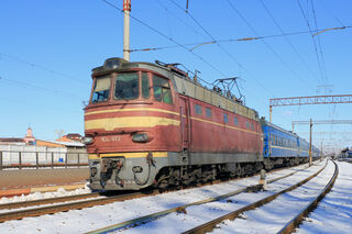 Locomotive_ChS4-072_2011_G1.jpg