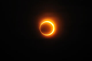 Solar_annular_eclipse_of_January_15,_2010_in_Jinan,Republic_of_China.JPG